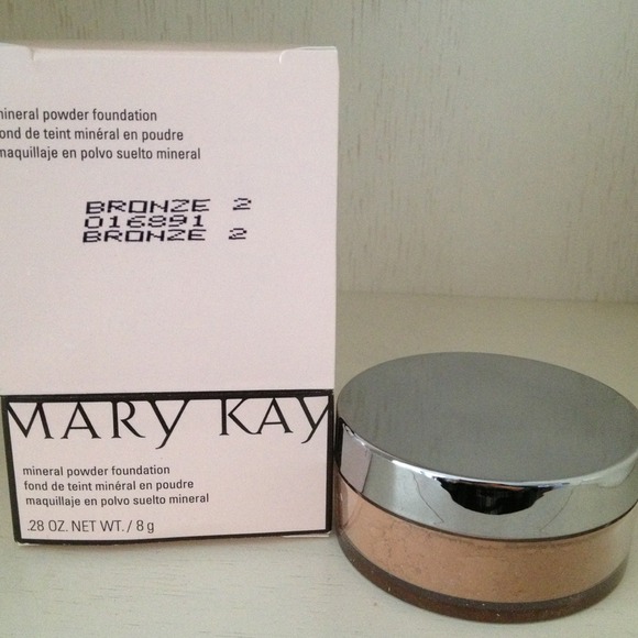🚫Sold🚫Mary Kay Mineral Foundation. Bronze 2