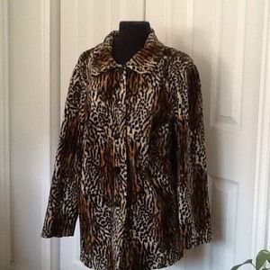 PLUS SIZE VINTAGE JACKET.   SOLD TO PEEPS