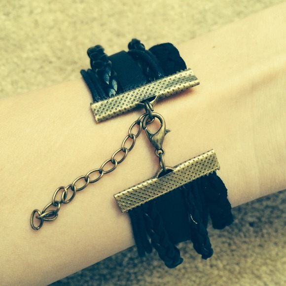 Infinity bracelet - Picture 2 of 2