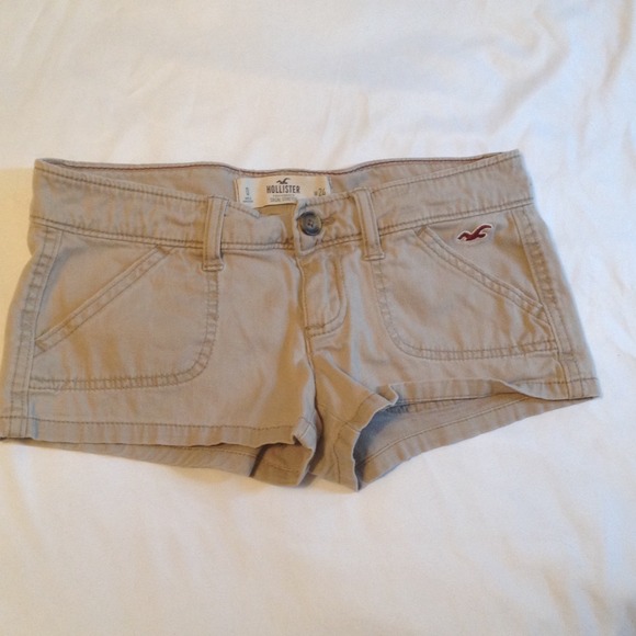 Hollister tan shorts