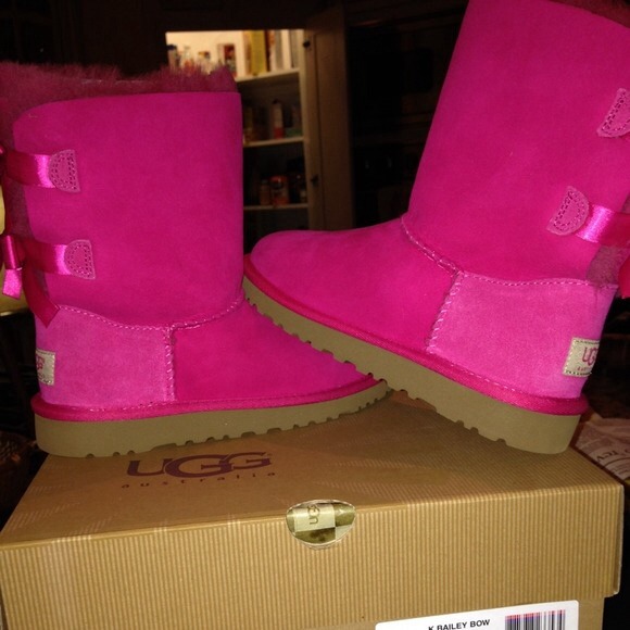 kids pink uggs