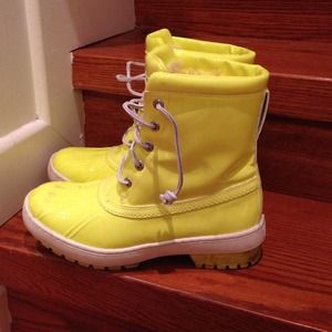 Sperry x Jeffrey neon yellow snow boots size 9