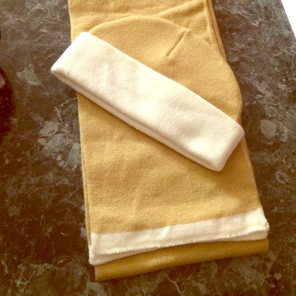 Brown scarf & matching hat. never been worn