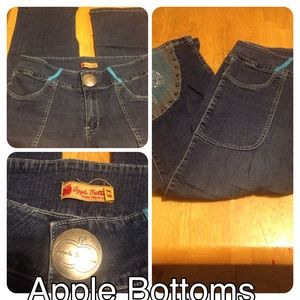 Apple Bottoms capris👖👖