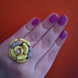 Juicy Couture Yellow Flower Cocktail Ring