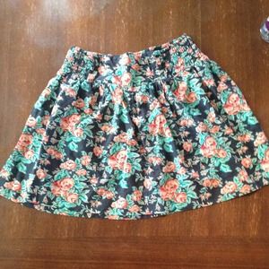 Short floral skirt