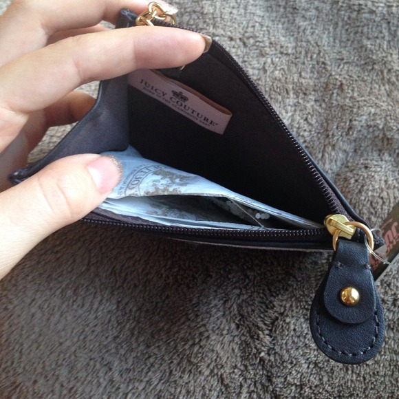 Juicy Couture keychain wallet - Picture 3 of 4