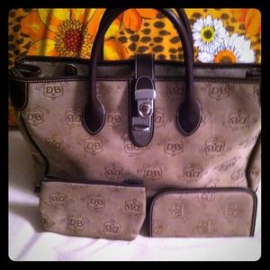 🎉SALE🎉 Large dooney and bourke