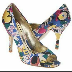 BCBG Generation Floral Pumps