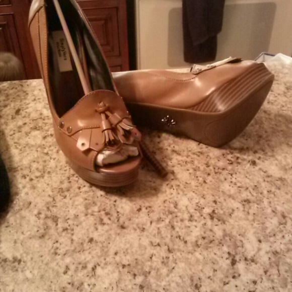 Vera Wang heels