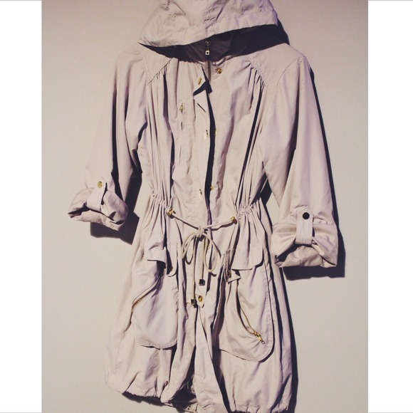 🚫SOLD🚫FLASH SALE⚡️Hooded Lightweight Anorak - Picture 3 of 4