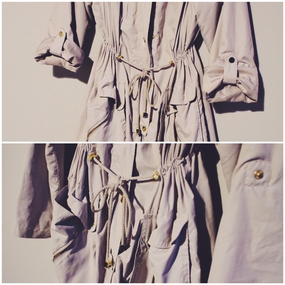 🚫SOLD🚫FLASH SALE⚡️Hooded Lightweight Anorak - Picture 4 of 4