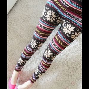 ❗️SALE❗️Colorful snowflakes printed leggings