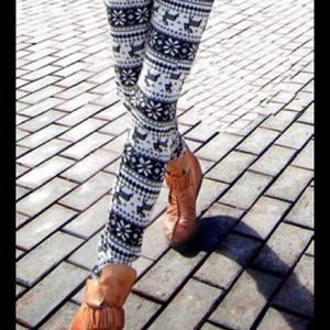 ❗️SALE❗️Black&White Deer Printed Leggings