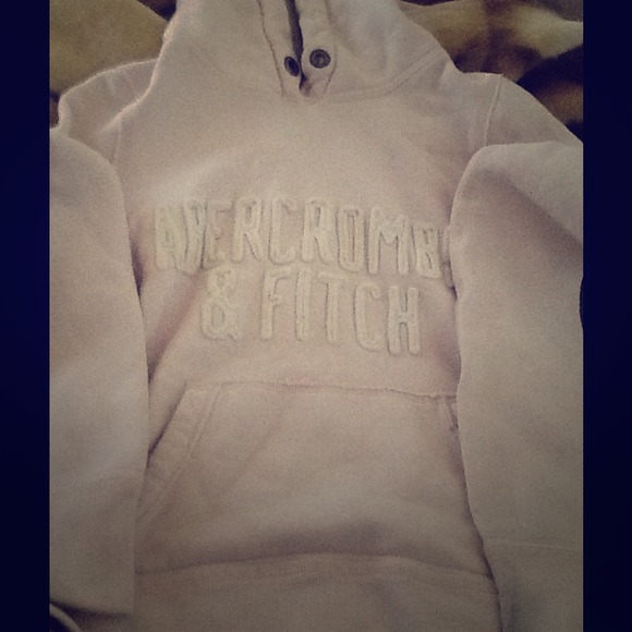 Cream Abercrombie and Fitch sweatshirt