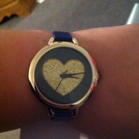 Adorable watch - Picture 2 of 2
