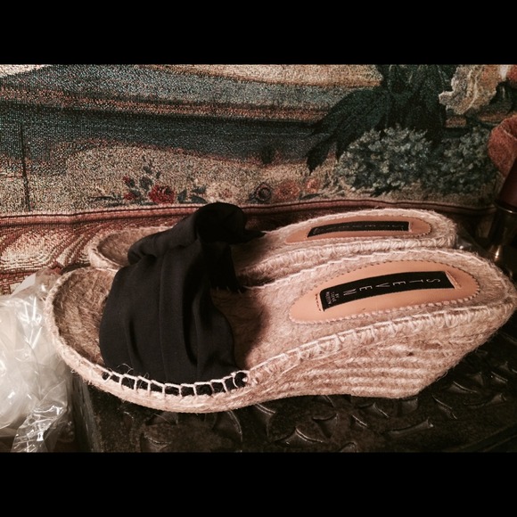 STEVE MADDEN BLACK ESPADRILLES SLIDE SHOES 7