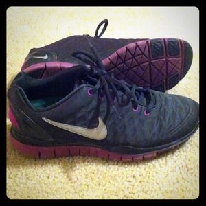 ✳️SALE✳️ Nike Free tri fit