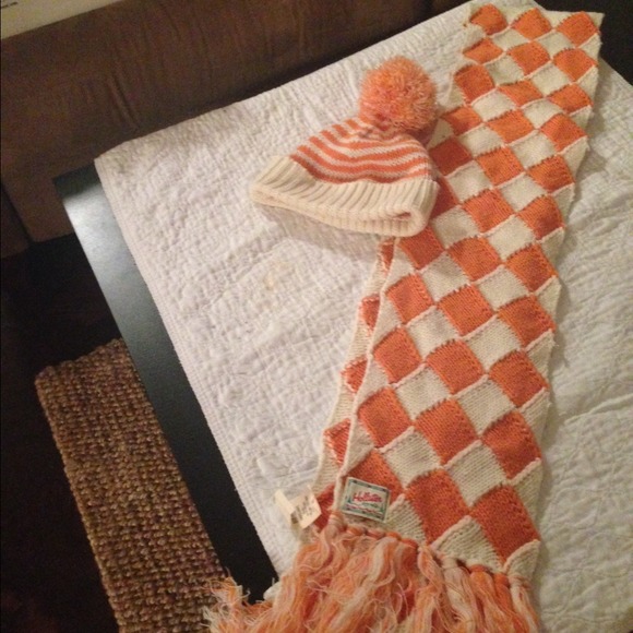 Hollister scarf and hat