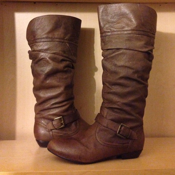 Steve Madden brown boots