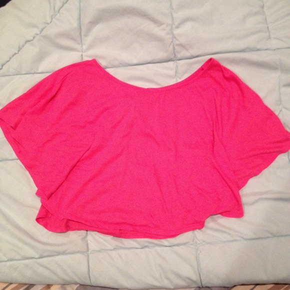 Flowy pink crop top