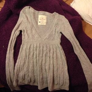 Hollister sweater