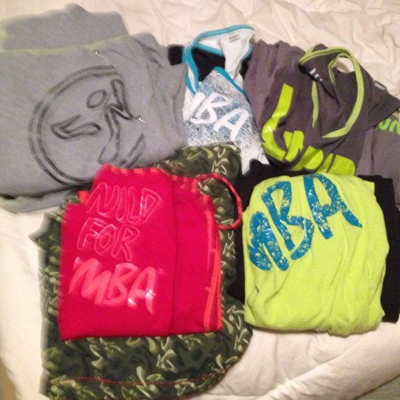 Bundle 5 Zumba outfits for @chamaka82