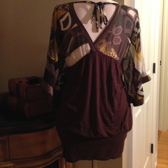 Top - Picture 3 of 4