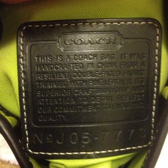 Authentic Coach Bag. - Picture 2 of 4
