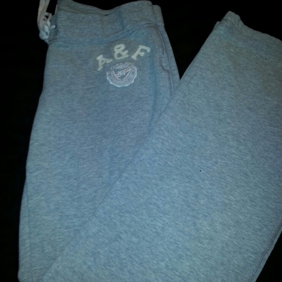 Abercrombie sweats sz large