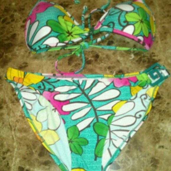 ****SOLD***** Swimsuit from Body Glove