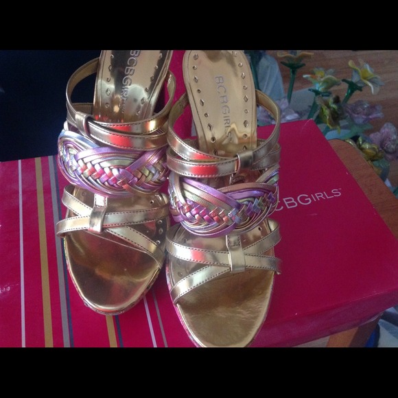 BCBGeneration - Picture 2 of 4