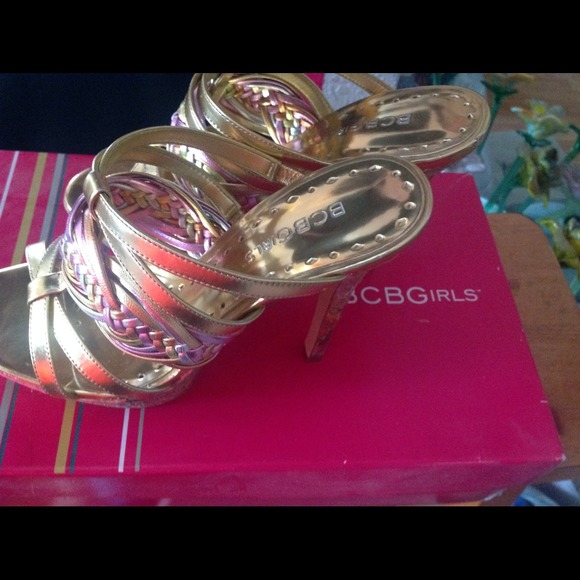 BCBGeneration - Picture 3 of 4