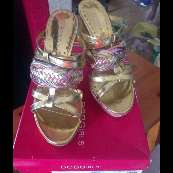 BCBGeneration - Picture 4 of 4