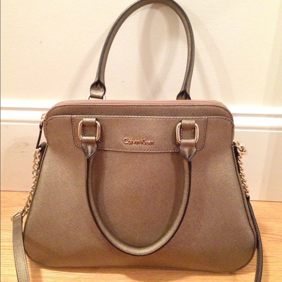 Calvin Klein Saffiano Bronze Metal leather Purse - Picture 4 of 5