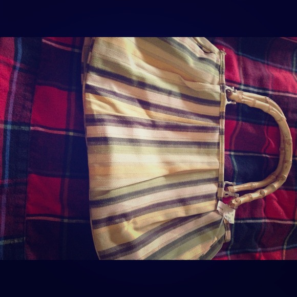 💥sale💥💥Breckelles cute bamboo handled bag :) - Picture 1 of 2