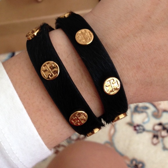 Tory burch bracelet (authentic)