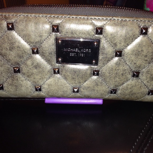 Michael Kors wallet