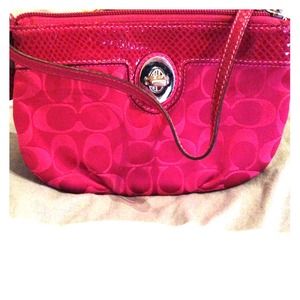 Coach Peyton Signature Sateen Large Wristlet