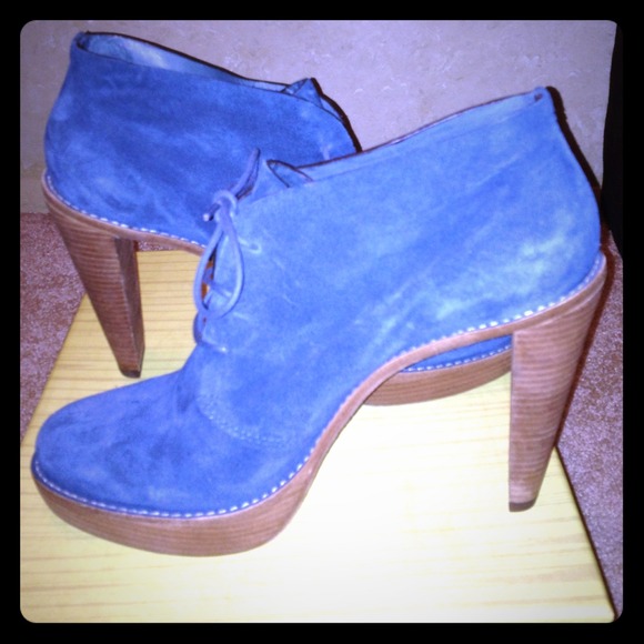 Cole Hann Stephanie Air Chukka Lace-Up Boots