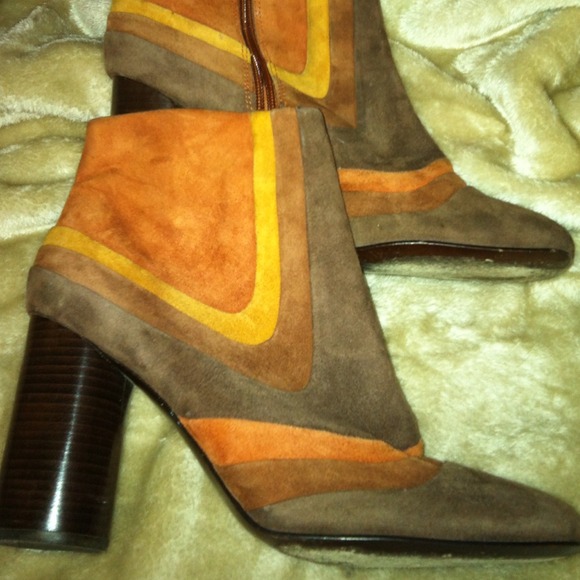 Colorful boot 👀