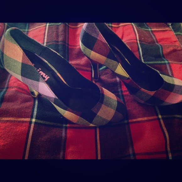 Minny 2.5" heels brand new!