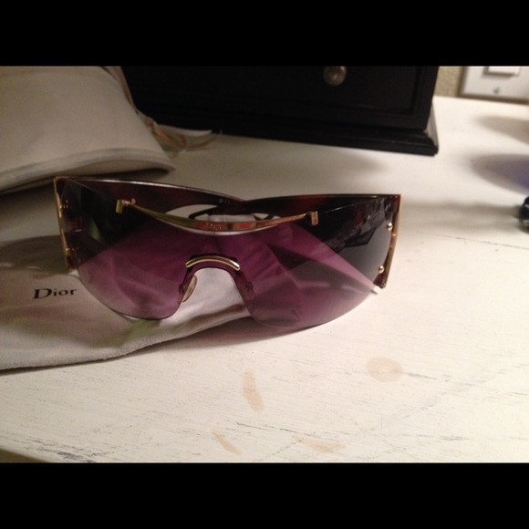 ‼️Reduced‼️ Authentic Christian Dior Sunglasses!