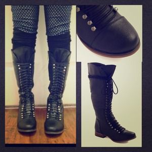 Brand New Follow the Cedar Lace-Up Knee Boot