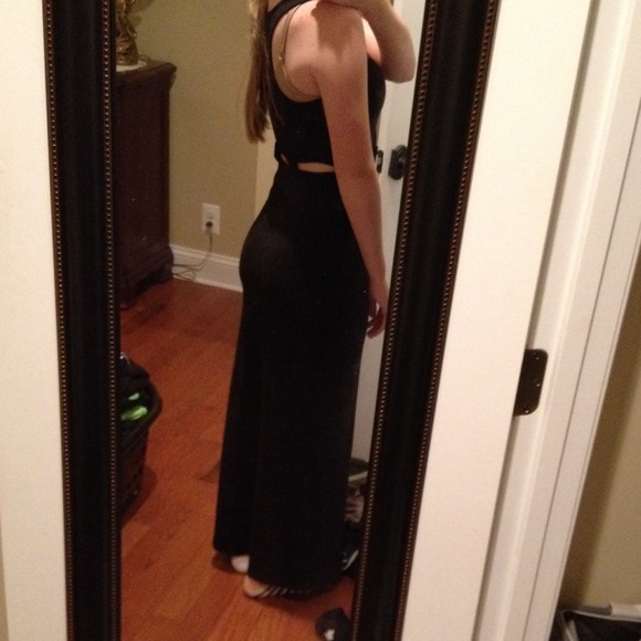 Black Maxi Dress - Picture 2 of 3