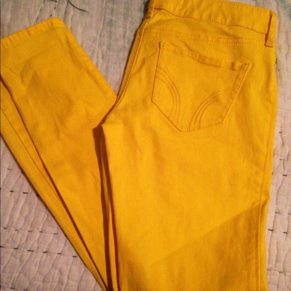 Sunshine yellow hollister skinny jeans
