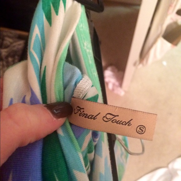 Cute maxi skirt! Only worn once :) - Picture 3 of 3