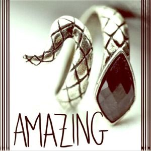 🎉Black Crystal Snake Ring🎉