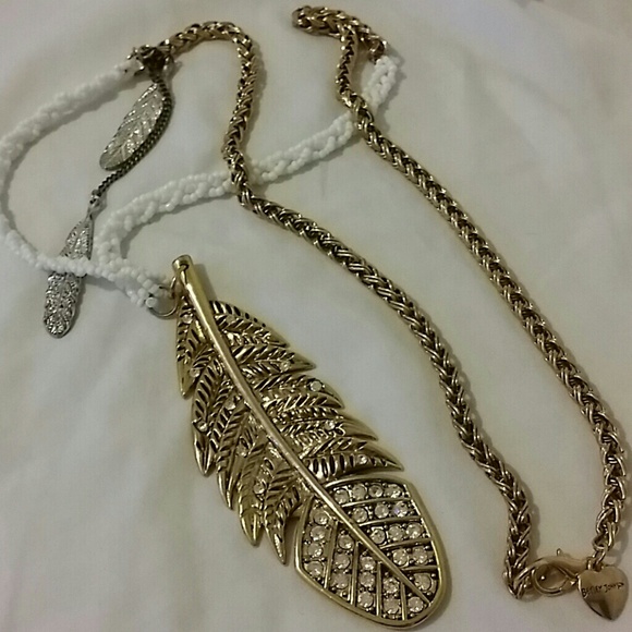 Betsy Johnson necklace