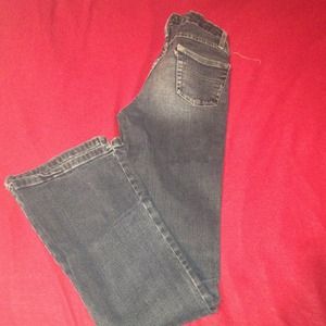 Low waist black jeans.